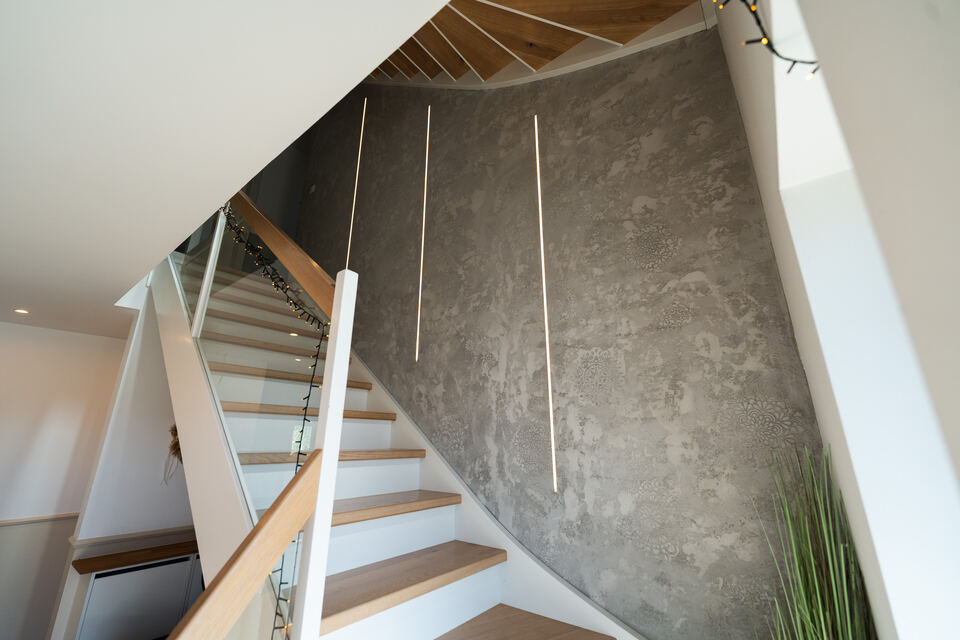 Nahaufnahme der Wandstruktur im Treppenhaus
